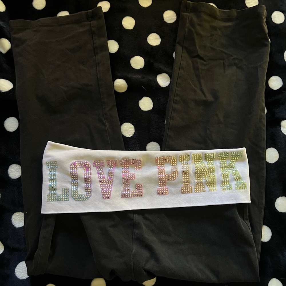 PINK Victoria's Secret Capri leggings with Love Pink Design